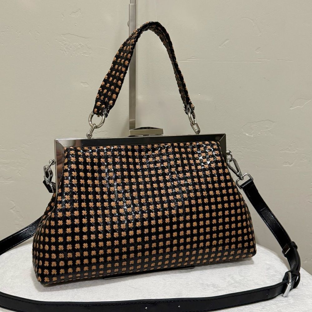 Colorblock Woven Leather Handmade Push Lock & Metal Frame Bag/Multi UseâStyle